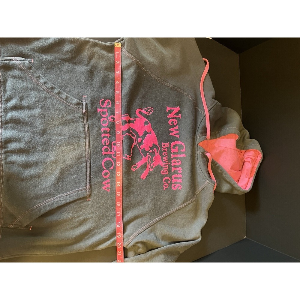 New Glarus Brewing Co. Hoodie Sweatshirt Sz M Cotton Spotted Cow, Gray & Pink - Picture 11 of 12
